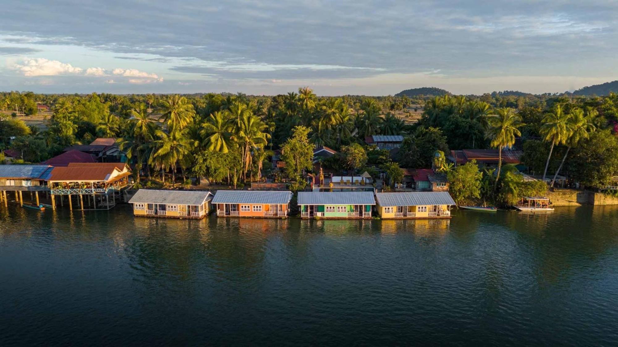 โรงแรม ศาลาดอนคอน Ban Khon ภายนอก รูปภาพ