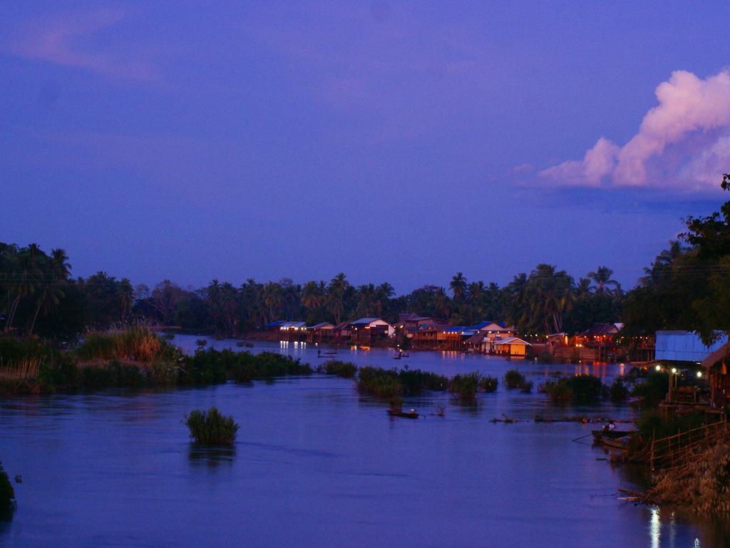โรงแรม ศาลาดอนคอน Ban Khon ภายนอก รูปภาพ